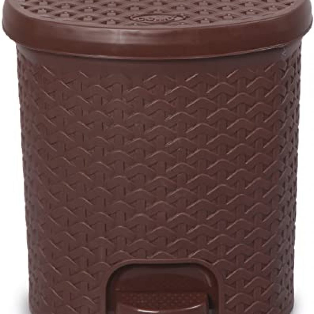 Cello Classic Plastic Pedal Dustbin, 6 Liters, Black